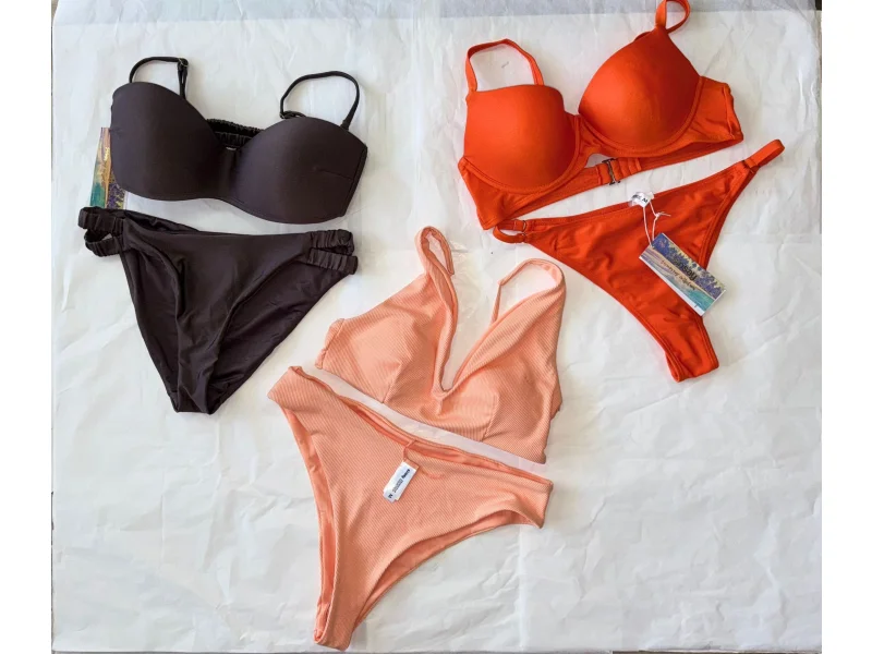 Stroje kąpielowe SINSAY bikini outlet hurt 50 szt